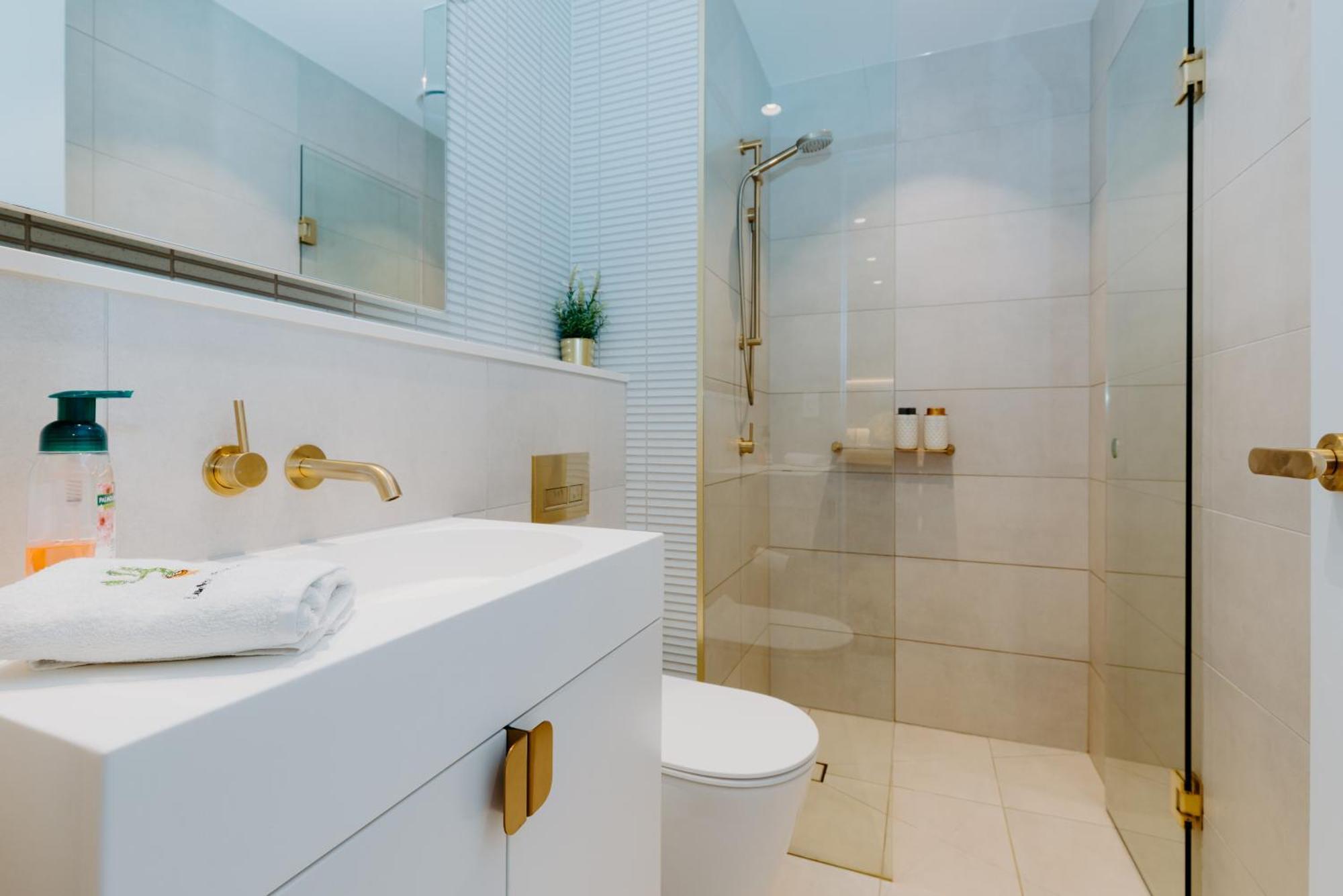 Skyone Lux 2Bed Room Aprt In Boxhill With Car Park Box Hill Esterno foto